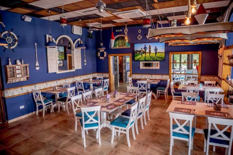 Interior Blue Acqua Mamaia