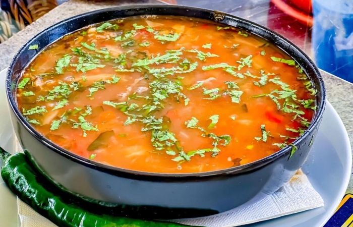 Ciorba cu perisoare din peste, mamaliguta rece, ardei iute