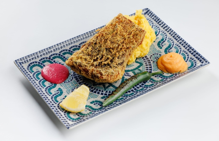 Crap prajit, mamaliguta si mujdei