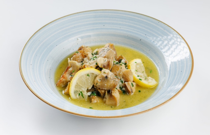 Rapane in sos de vin cu unt si lamaie