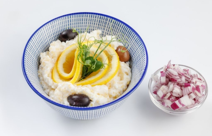 Salata de icre de crap cu masline, ceapa